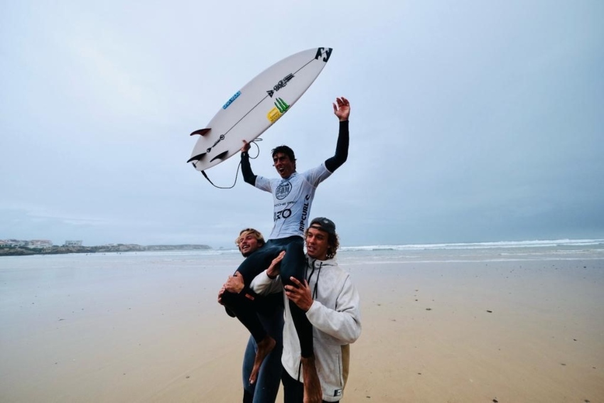 Joaquim Chaves surf peniche foto jorge matreno 1