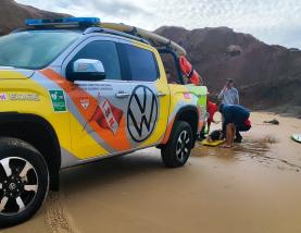 Auxiliada surfista holandesa ferida na Praia das Pedras Muitas no concelho de Peniche