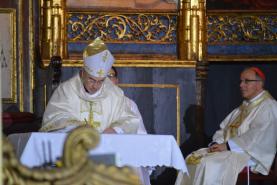 Madeirenses pedem proximidade e alegria ao novo Bispo do Funchal