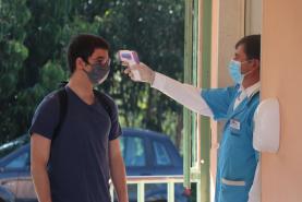 COVID-19: reiniciaram parcialmente as aulas na Escola Secundária da Lourinhã com medidas de segurança apertadas