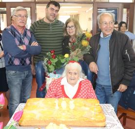 Lourinhã: Antónia Herculano festejou hoje 103 anos com a família